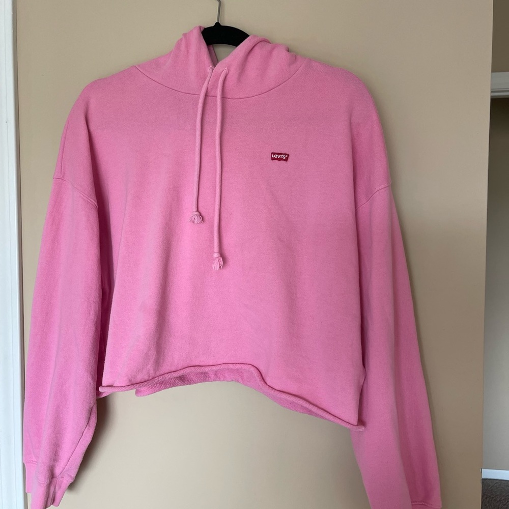 LEVIS pink cropped hoodie